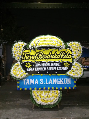 Papan Bunga Duka di Petuk Katimpun